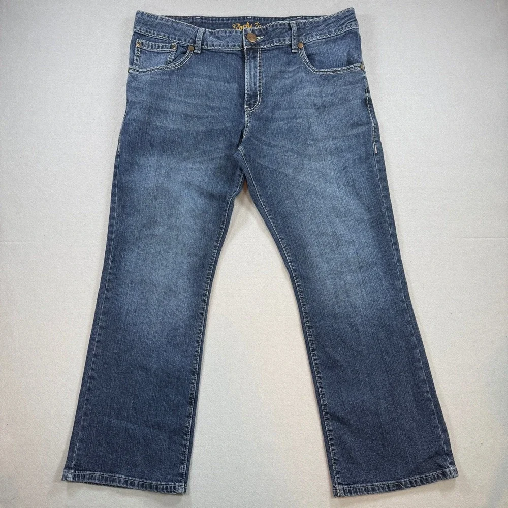 Wrangler Rock 47 Denim Jeans Mens 38x30 Blue Medium Wash Slim Bootcut Cowboy